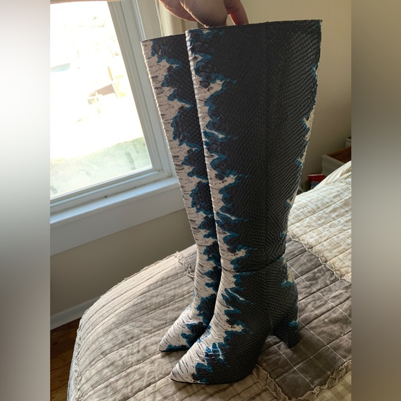 Gianni Bini Kellbie Snakeskin Leather Tall Boots High Heel Knee Boots Like New - Picture 2 of 14